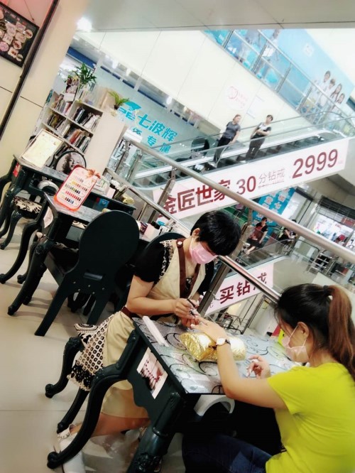 纖指圓夢(mèng)想！保定東方技工學(xué)校創(chuàng)業(yè)者——李丹！  
