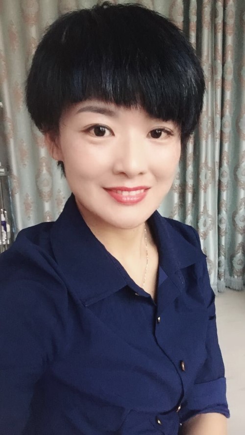 纖指圓夢(mèng)想！保定東方技工學(xué)校創(chuàng)業(yè)者——李丹！  