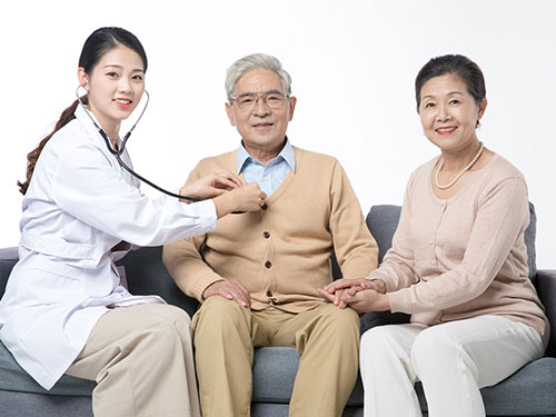 現(xiàn)在護(hù)理行業(yè)前景如何？唐山護(hù)理學(xué)校哪家比較好？