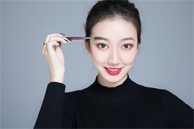 怎么才能學好化妝？   