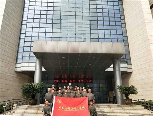 石家莊學(xué)計(jì)算機(jī)選擇石家莊國防科技學(xué)校怎么樣？