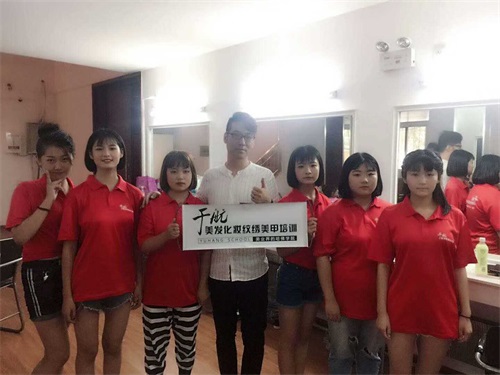 唐山誠遠美容美發(fā)職業(yè)培訓學校如何幫助學員更快就業(yè)？