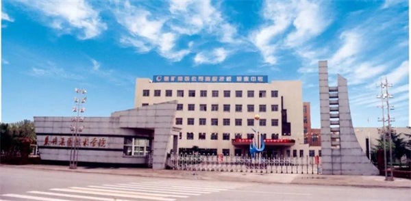 山東哪里可以學(xué)習(xí)廣告設(shè)計專業(yè)？