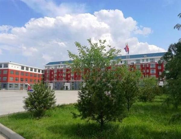 齊光科技文化專業(yè)學(xué)校有口腔醫(yī)學(xué)專業(yè)嗎？