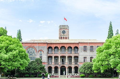 張家口新世紀(jì)職業(yè)學(xué)校有什么特點(diǎn)？為什么要選擇這家學(xué)校？