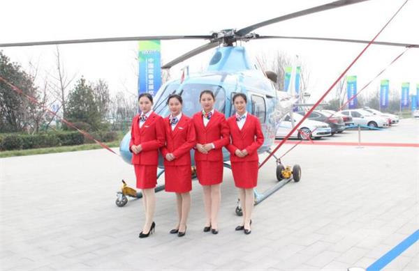 山東航空學(xué)校哪家強(qiáng)？有空中乘務(wù)專業(yè)嗎？
