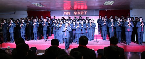 傳遞正能量！山東東營(yíng)金盾司法學(xué)校隆重舉行期末表彰大會(huì)暨家長(zhǎng)會(huì)