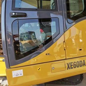 挖掘機(jī)、叉車、吊車